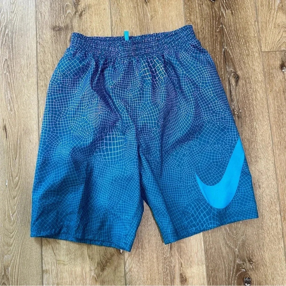 Nike Boy's Blue Swim Grid Swoosh Breaker 7" Volley Swim Shorts Size XL NWT - Picture 2 of 8